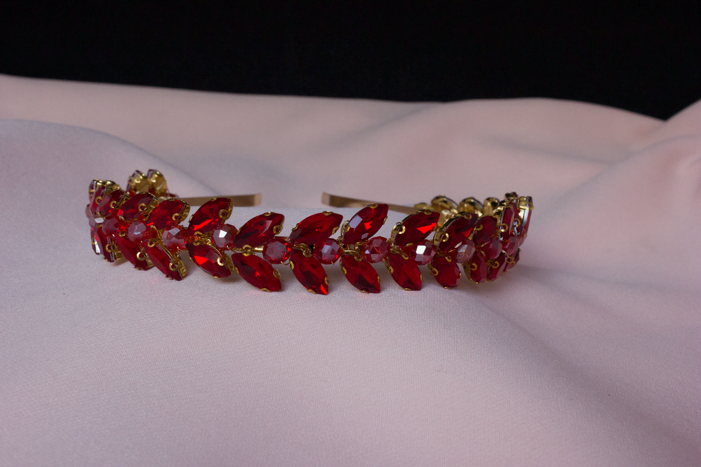 Amari diadem rood
