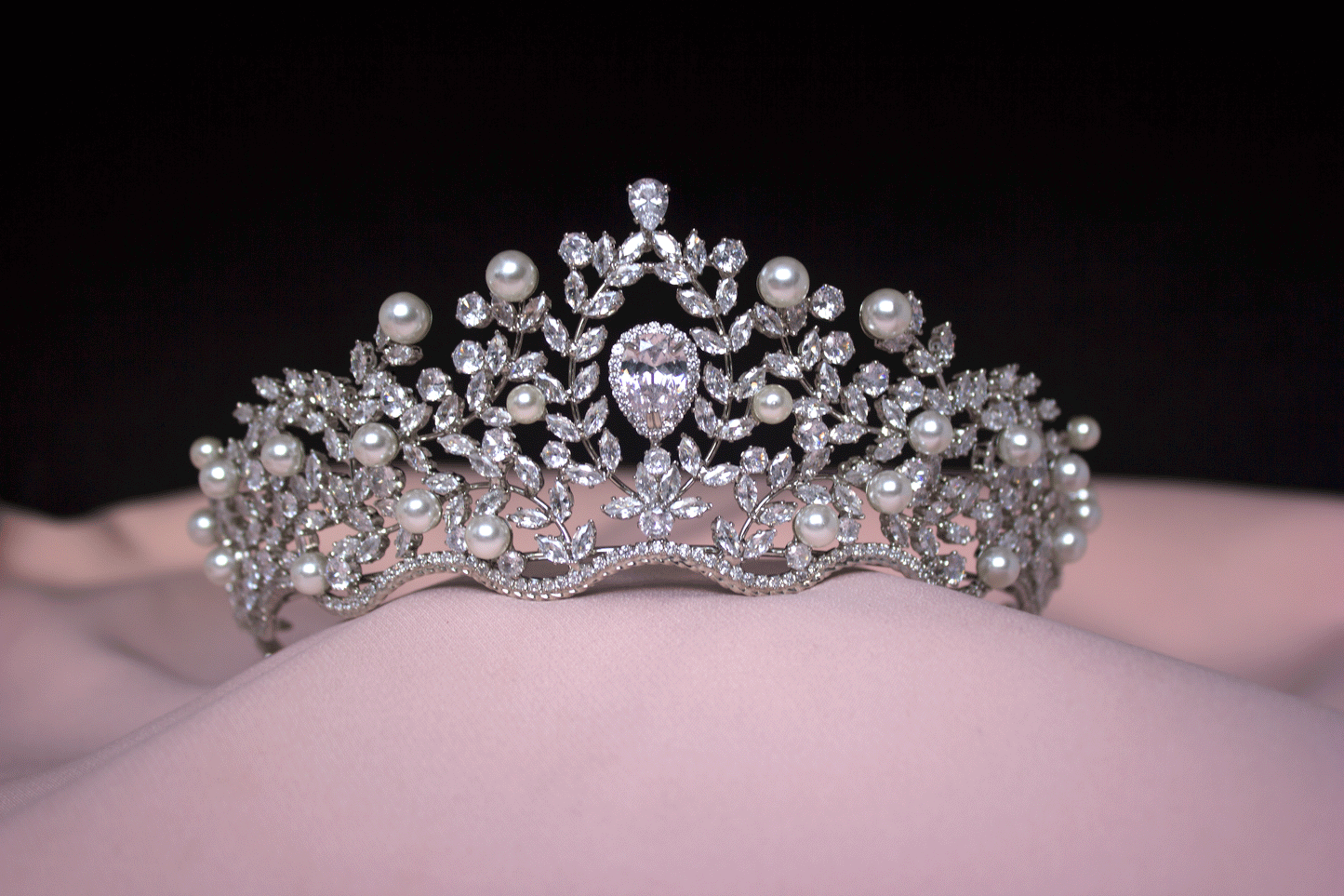 Neith tiara bruids kroon haar accessoires